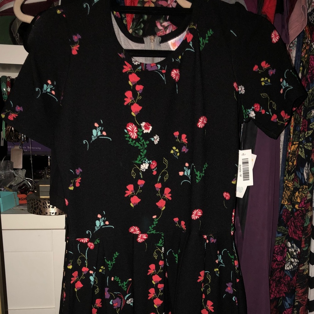Lularoe dipped Htf black floral Amelia medium